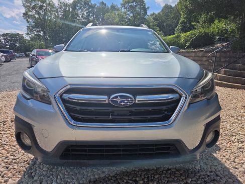 Used 2018 Subaru Outback 2.5i Premium AWD/4WD image 8