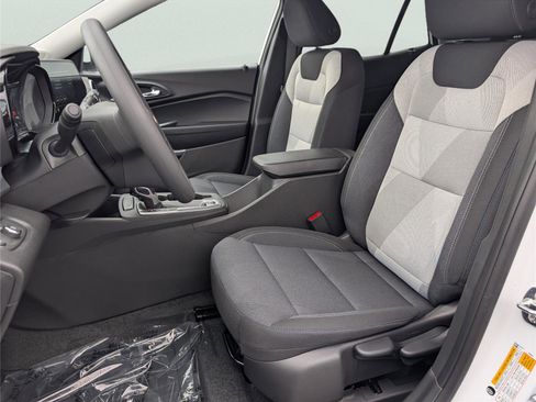 New 2026 Chevrolet Trax LS FWD image 27