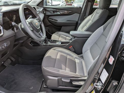 Used 2025 Chevrolet TrailBlazer LT image 14