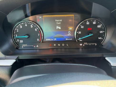 Used 2024 Ford Explorer XLT w/ Equipment Group 202A AWD/4WD image 17