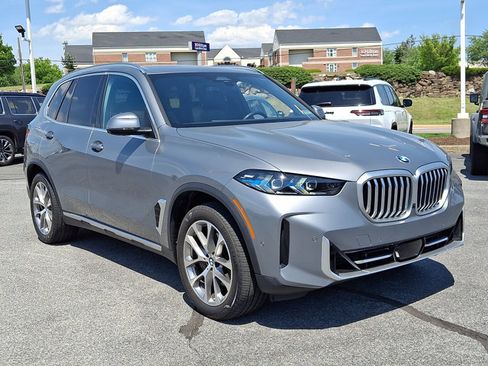 Certified 2026 BMW X5 xDrive40i AWD/4WD image 1