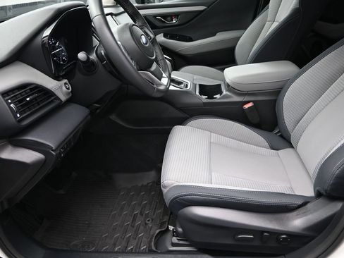 Used 2025 Subaru Outback Premium w/ Popular Package #1 image 15