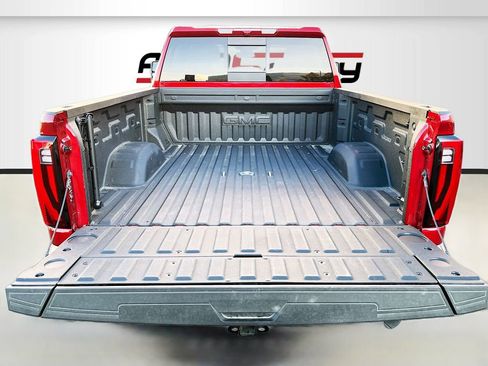 Used 2025 GMC Sierra 2500 SLT w/ SLT Premium Package image 28