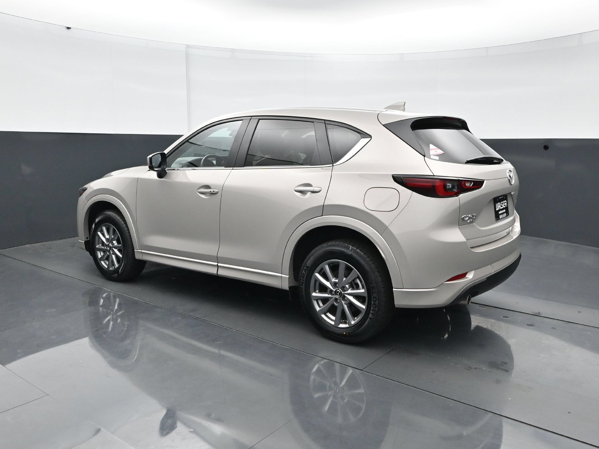 Used 2025 MAZDA CX-5 AWD 2.5 S w/ Preferred Package image 4