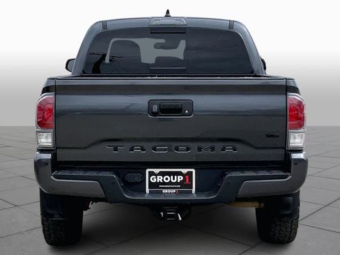 Used 2020 Toyota Tacoma TRD Off-Road image 5