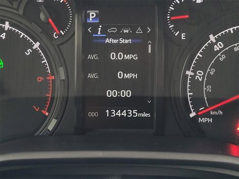 Used 2020 Toyota 4Runner SR5 image 16