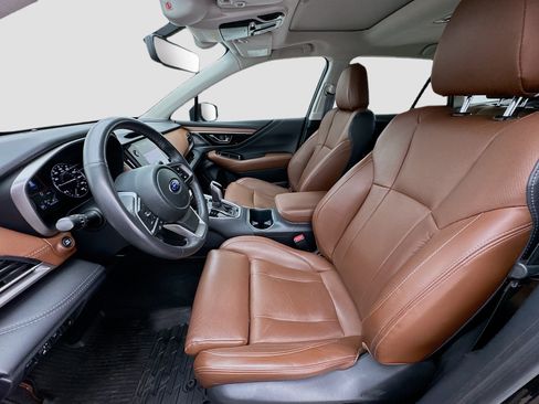 Used 2020 Subaru Outback Touring AWD/4WD image 13