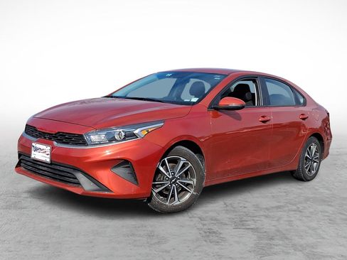 Used 2023 Kia Forte LXS w/ LXS Technology Package image 1