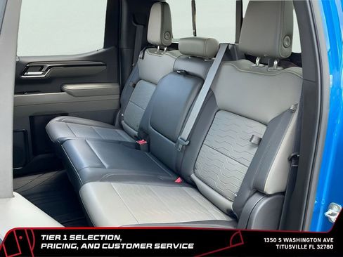 Used 2022 Chevrolet Silverado 1500 ZR2 w/ Technology Package AWD/4WD image 30