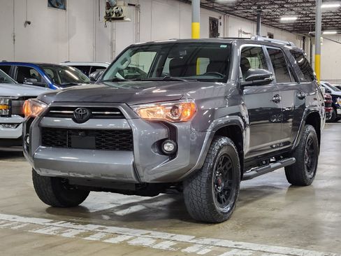 Used 2023 Toyota 4Runner SR5 Premium w/ Moonroof Package AWD/4WD image 4