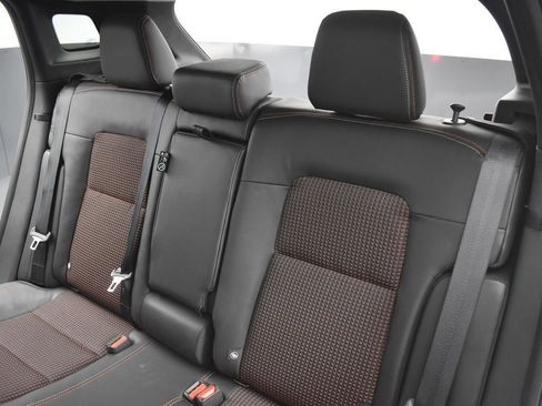 New 2025 Nissan Kicks SR image 17