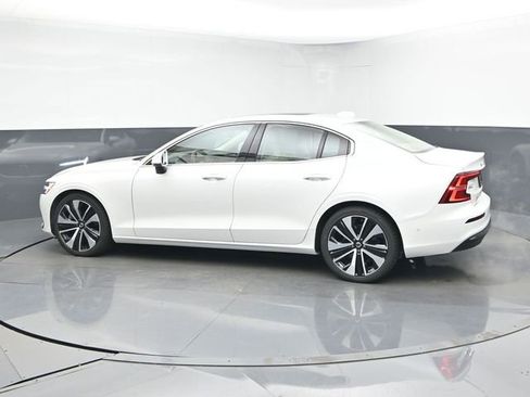 Used 2023 Volvo S60 B5 Ultimate w/ Climate Package image 6