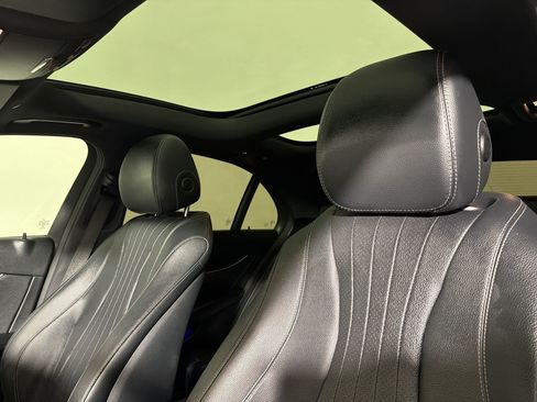 Used 2019 Mercedes-Benz E 300 image 13