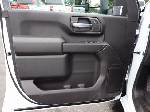 New 2025 Chevrolet Silverado 2500 Custom w/ Custom Value Package AWD/4WD image 4
