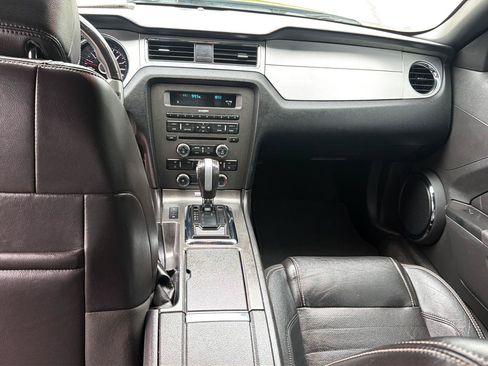 Used 2014 Ford Mustang Premium RWD image 27