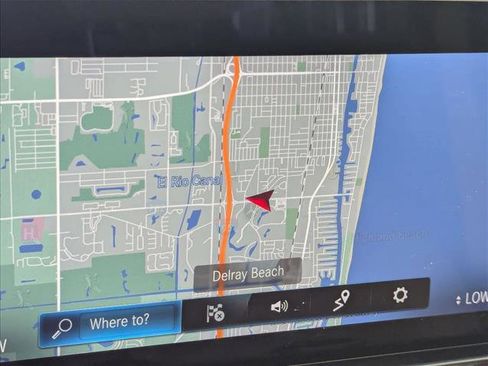 Used 2023 Mercedes-Benz E 350 4MATIC Sedan image 13