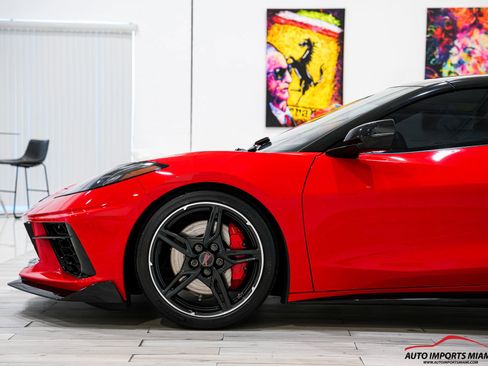 Used 2021 Chevrolet Corvette Stingray Coupe w/ Z51 Performance Package RWD image 13