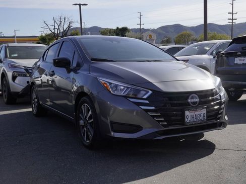 Used 2023 Nissan Versa S w/ S Plus Package image 2