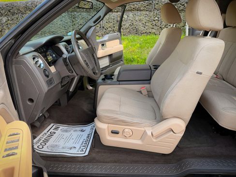 Used 2011 Ford F150 XLT w/ XLT Convenience Pkg AWD/4WD image 2