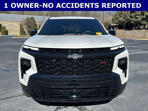 Used 2025 Chevrolet Traverse RS w/ LPO, Floor Liner Package image 13