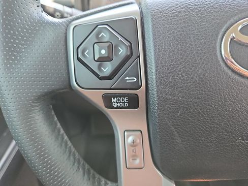 Used 2019 Toyota 4Runner SR5 Premium AWD/4WD image 18