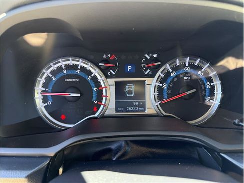 Used 2016 Toyota 4Runner TRD Pro AWD/4WD image 32
