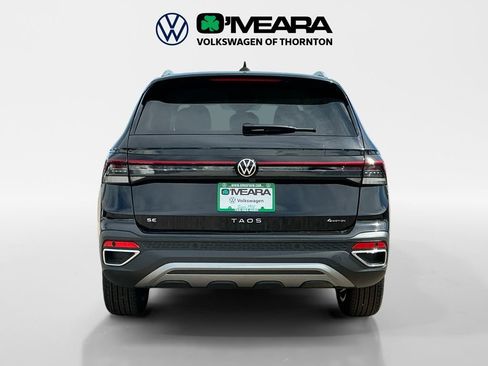 New 2025 Volkswagen Taos SE image 4