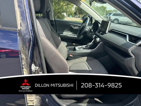 Used 2025 Toyota RAV4 XLE AWD/4WD image 13