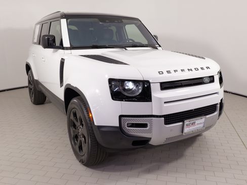 Used 2020 Land Rover Defender 110 HSE AWD/4WD image 5