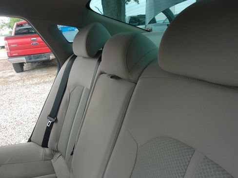 Used 2018 Kia Optima LX w/ 17" Alloy Wheels Package FWD image 24