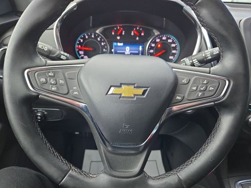 Certified 2024 Chevrolet Equinox LT w/ LPO, Floor Liner Package image 14