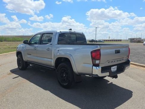 Used 2022 Toyota Tacoma SR5 image 8