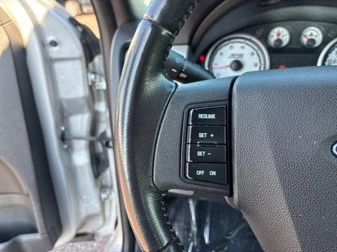 Used 2010 Ford Focus SES FWD image 15