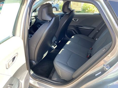Used 2025 Kia K4 FWD image 49