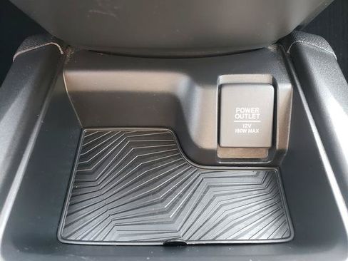 Used 2018 Honda CR-V Touring image 20