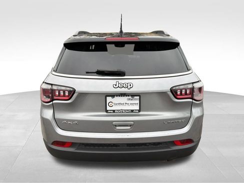 Certified 2022 Jeep Compass Limited image 36