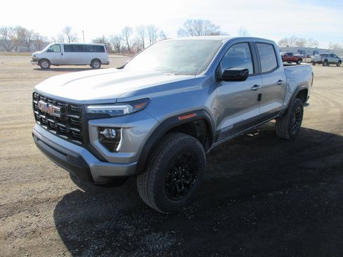 New 2026 GMC Canyon Elevation image 9