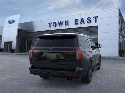 New 2025 Ford Expedition Tremor image 8