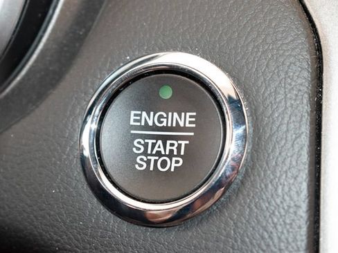 Used 2018 Ford Fusion SE w/ Fusion SE Technology Package FWD image 26