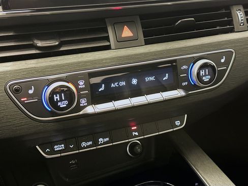 Used 2022 Audi A4 2.0T Premium Plus w/ Premium Plus Package image 24