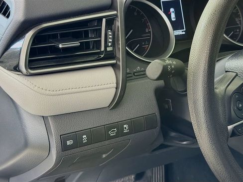 Used 2023 Toyota Camry LE image 12