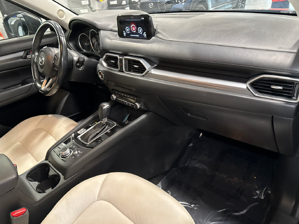 Used 2019 MAZDA CX-5 Touring AWD/4WD image 16