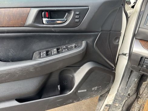 Used 2015 Subaru Outback 2.5i Limited image 10
