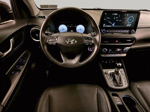 Used 2022 Hyundai Kona Limited AWD/4WD image 5