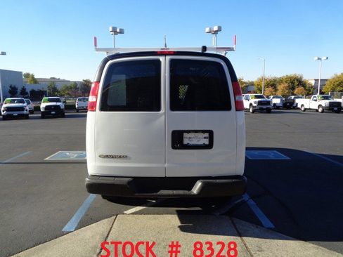 Used 2017 Chevrolet Express 2500 image 4