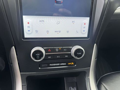 Certified 2022 Ford Edge SEL w/ Convenience Package image 25