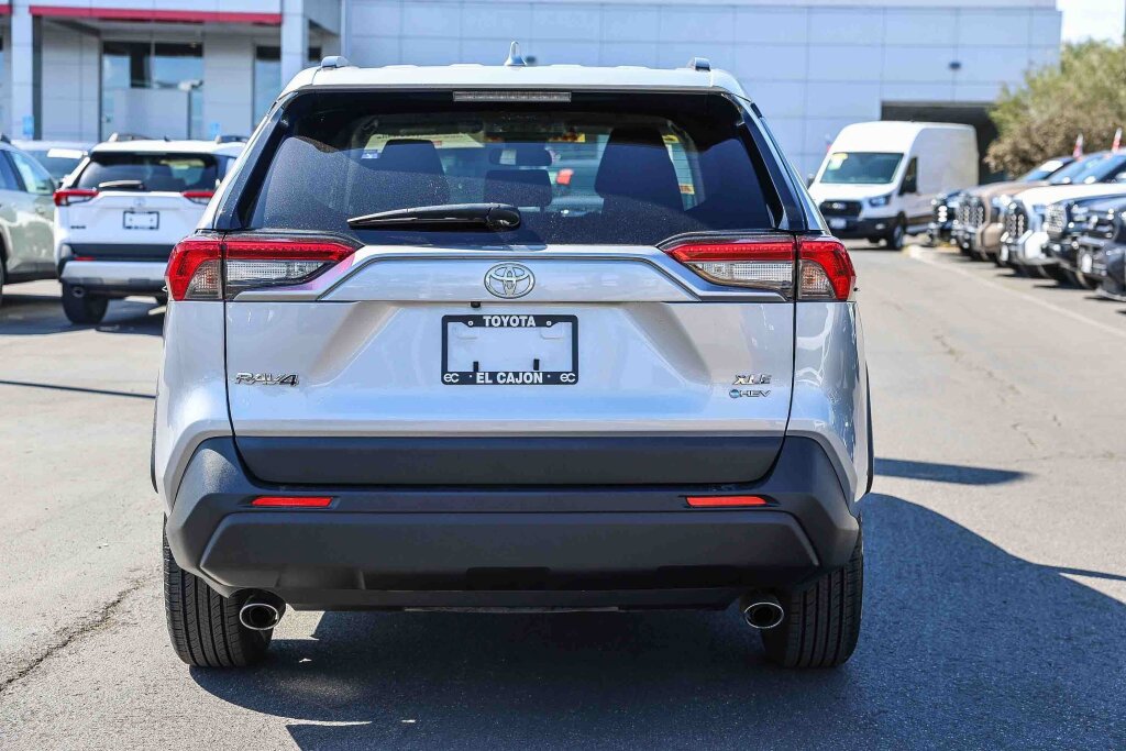 Certified 2025 Toyota RAV4 XLE AWD/4WD image 22