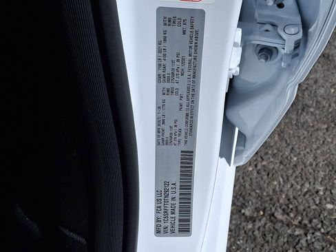 New 2026 RAM 1500 4x4 Crew Cab image 10