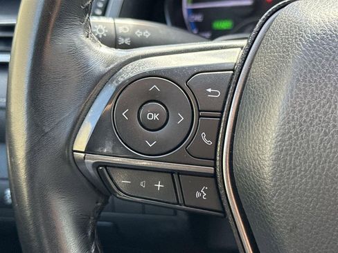 Used 2021 Toyota Camry SE image 32