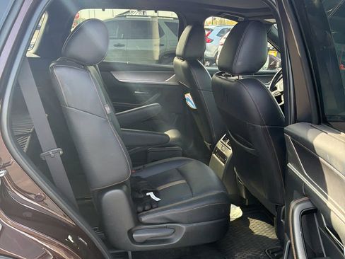 Used 2024 MAZDA CX-90 Plug-In Hybrid w/ Premium Plus AWD/4WD image 6